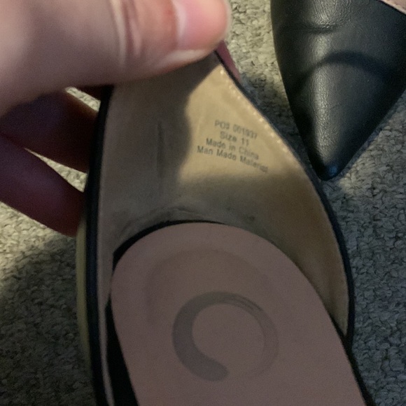 Black  flats - Picture 2 of 3